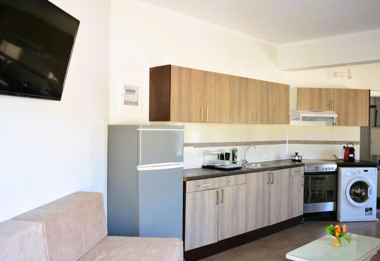 סיסי Tarmaros Apartments מראה חיצוני תמונה