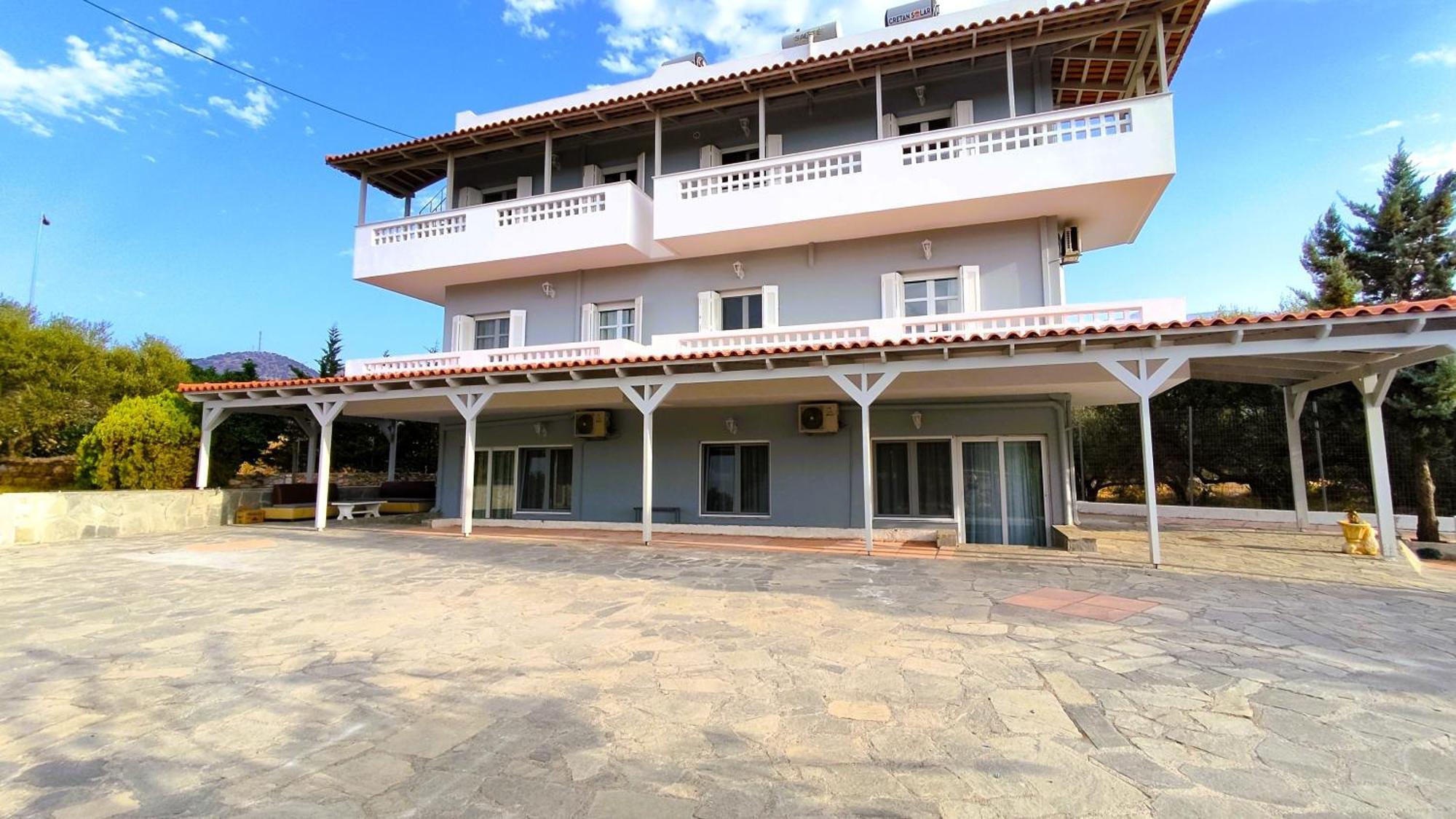 סיסי Tarmaros Apartments מראה חיצוני תמונה